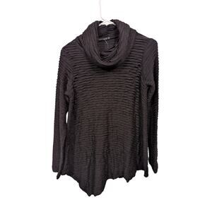 Cut Loose Black Top Woman's XL